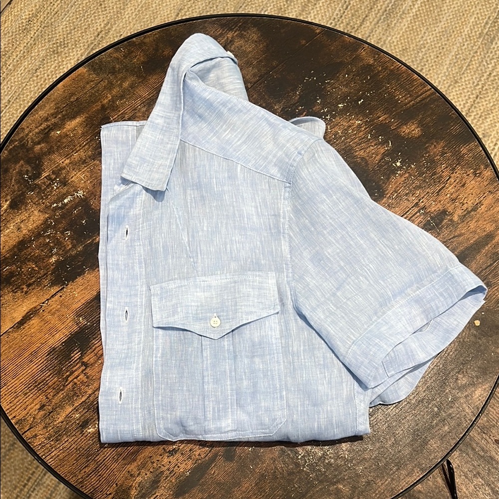 Brunello Cucinelli Blue Casual Button Down Shirt
100% linen